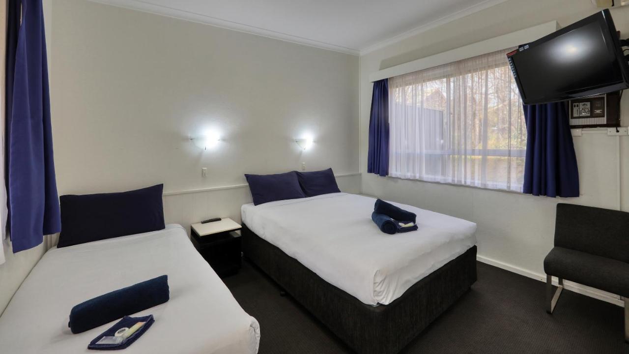 Hamilton Hume Motor Inn Yass Εξωτερικό φωτογραφία